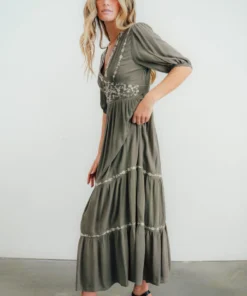IL Santa Fe Embroidered Dress | Dusty Olive