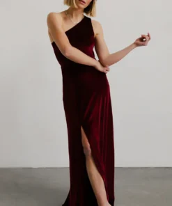 BB Custom Tatiana Velvet One Shoulder Maxi Dress | Merlot Dresses