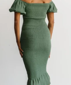 RR Dresses Alana Smocked Midi Dress | Green 9 RR Dresses Alana Smocked Midi Dress | Green