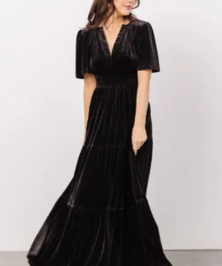 RR Artemis Velvet Maxi Dress | Black Dresses