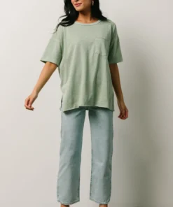 IL Aster Pocket Tee | Light Sage Tops