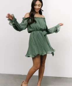 FT Aubrey Off Shoulder Pleated Mini Dress | Green