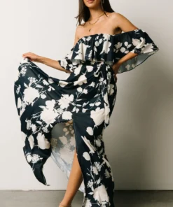 Soi Dresses Berlynn Off Shoulder Maxi Dress | Dark Blue Floral