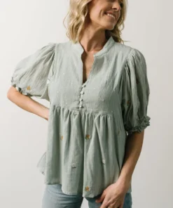 IL Bernadette Embroidery Top | Light Sage Vacation 15 IL Bernadette Embroidery Top | Light Sage Vacation