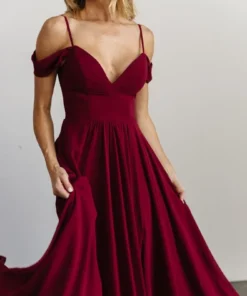 Soi Dresses Bianca Lace Maxi Dress | Wine