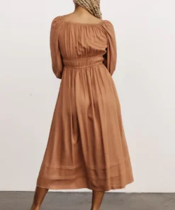 POL Dresses Bodrum Midi Dress | Cocoa