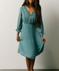 POL Brinley Pleated Dress | Blue Dresses 10 POL Brinley Pleated Dress | Blue Dresses