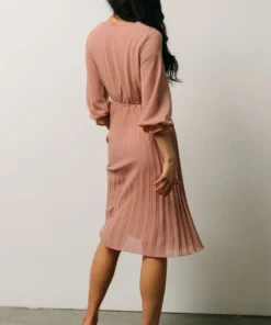 POL Dresses Brinley Pleated Dress | Dusty Mauve 12 POL Dresses Brinley Pleated Dress | Dusty Mauve