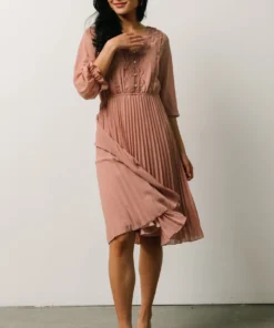 POL Dresses Brinley Pleated Dress | Dusty Mauve 16 POL Dresses Brinley Pleated Dress | Dusty Mauve