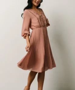 POL Dresses Brinley Pleated Dress | Dusty Mauve 13 POL Dresses Brinley Pleated Dress | Dusty Mauve