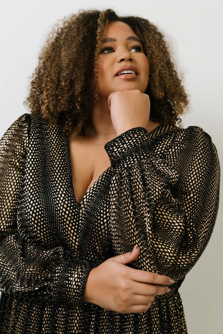 Soi Dresses Bronson Shimmer Gown | Black + Gold 8 Soi Dresses Bronson Shimmer Gown | Black + Gold