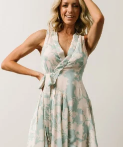 Soi Chrissy Mini Wrap Dress | Robin Blue Floral 13 Soi Chrissy Mini Wrap Dress | Robin Blue Floral