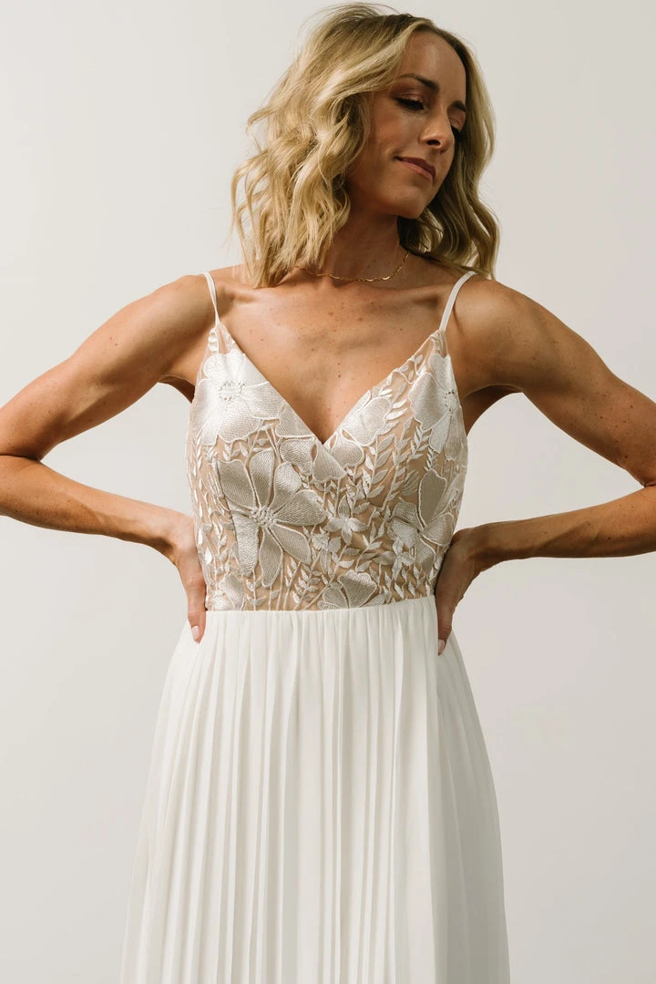 Soi Claude Lace Bodice Maxi Dress | Ivory 3 Soi Claude Lace Bodice Maxi Dress | Ivory