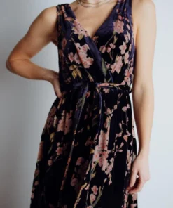 BB Custom Dresses Lennon Velvet Maxi Dress | Blue Floral