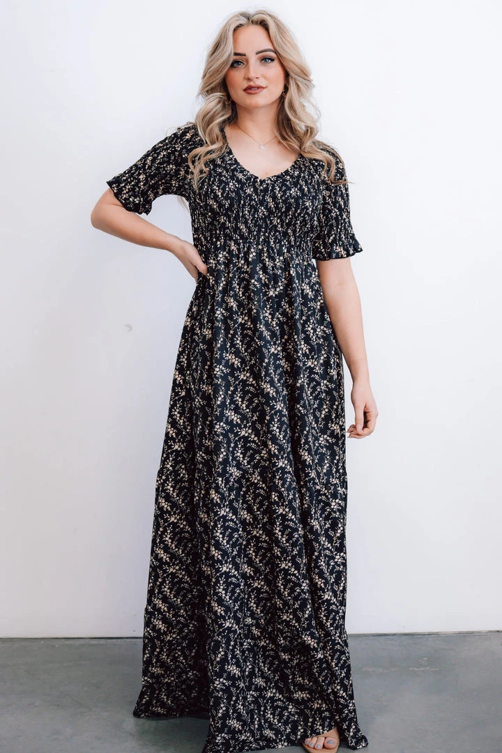 POL Lotta Smocked Maxi Dress | Black Floral Dresses 1 POL Lotta Smocked Maxi Dress | Black Floral Dresses