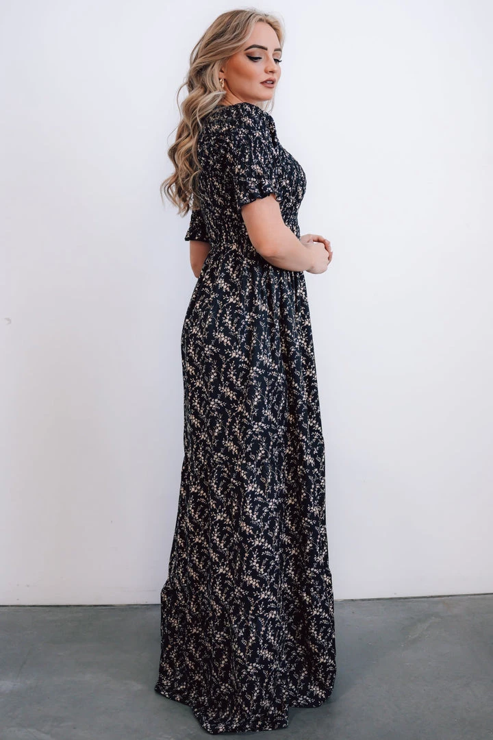 POL Lotta Smocked Maxi Dress | Black Floral Dresses 7 POL Lotta Smocked Maxi Dress | Black Floral Dresses