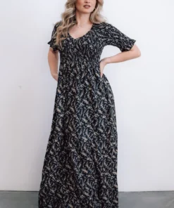 POL Lotta Smocked Maxi Dress | Black Floral Dresses 14 POL Lotta Smocked Maxi Dress | Black Floral Dresses