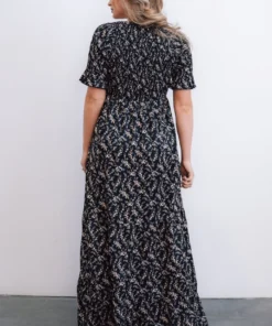 POL Lotta Smocked Maxi Dress | Black Floral Dresses 20 POL Lotta Smocked Maxi Dress | Black Floral Dresses