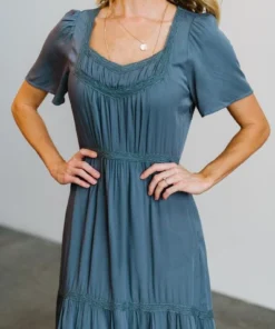 POL Lumi Tiered Maxi Dress | Slate