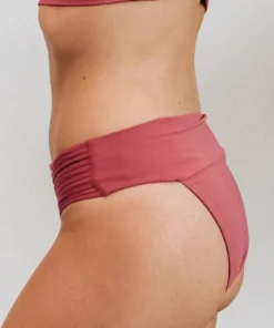 EN Madeira Bikini Bottom | Raspberry 8 EN Madeira Bikini Bottom | Raspberry