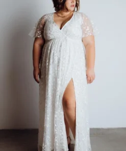 BB Custom Marseille Embossed Maxi Dress | White Dresses