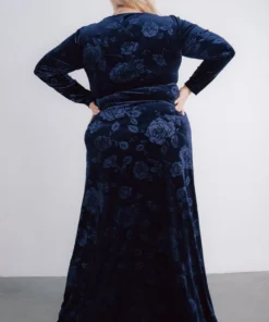 BB Custom Dresses Matthews Embossed Velvet Maxi Dress | Navy 19 BB Custom Dresses Matthews Embossed Velvet Maxi Dress | Navy