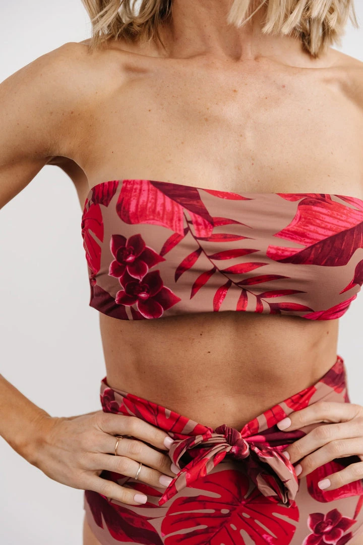 EN Milos Bikini Top | Red Monstera Print 2 EN Milos Bikini Top | Red Monstera Print
