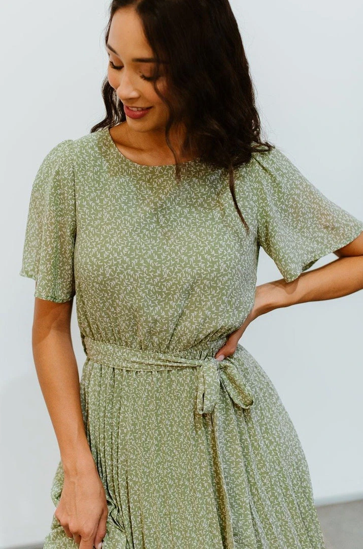 POL Dresses Prim Pleated Dress | Olive Print 4 POL Dresses Prim Pleated Dress | Olive Print