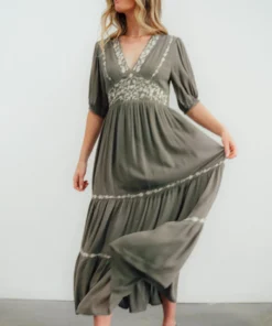 IL Santa Fe Embroidered Dress | Dusty Olive