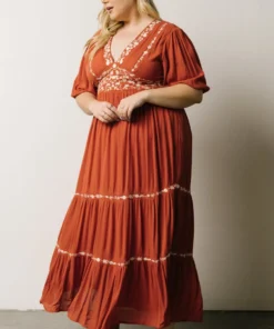 IL Santa Fe Embroidered Dress | Rust
