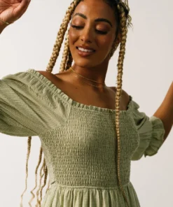 POL Sariah Smocked Midi Dress | Light Green