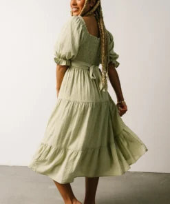 POL Sariah Smocked Midi Dress | Light Green