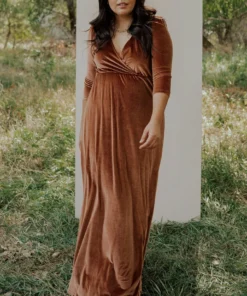 BB Custom Sofia Velvet Maxi Dress | Spice Dresses