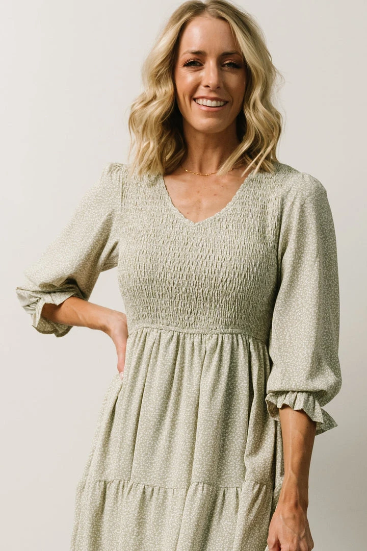 POL Tarryn Smocked Midi Dress | Dusty Olive Floral 4 POL Tarryn Smocked Midi Dress | Dusty Olive Floral