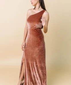 BB Custom Dresses Tatiana Velvet One Shoulder Maxi Dress | Bronze 27 BB Custom Dresses Tatiana Velvet One Shoulder Maxi Dress | Bronze