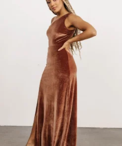 BB Custom Dresses Tatiana Velvet One Shoulder Maxi Dress | Bronze 25 BB Custom Dresses Tatiana Velvet One Shoulder Maxi Dress | Bronze