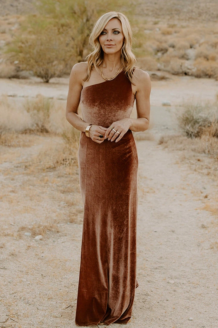 BB Custom Dresses Tatiana Velvet One Shoulder Maxi Dress | Bronze 1 BB Custom Dresses Tatiana Velvet One Shoulder Maxi Dress | Bronze