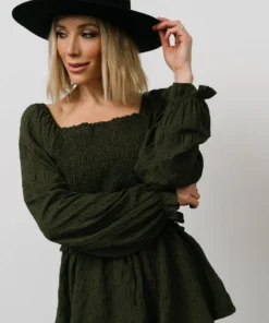 HAY Tops Trey Smocked Top | Olive