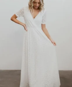 RR Dresses Venice Lace Maxi Dress | White 18 RR Dresses Venice Lace Maxi Dress | White