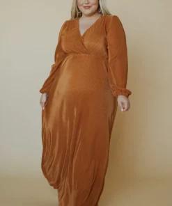 BB Custom Venus Pleated Maxi Dress | Saffron Dresses