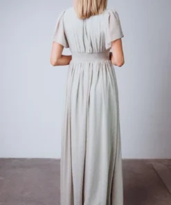 RR Weslie Shimmer Dot Maxi Dress | Sage Dresses 10 RR Weslie Shimmer Dot Maxi Dress | Sage Dresses